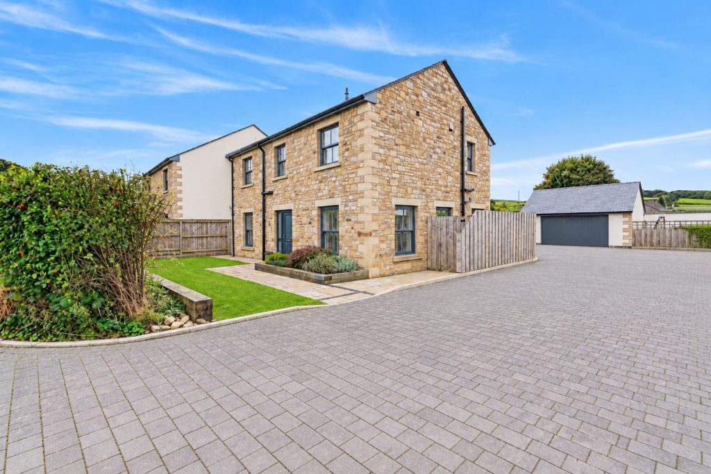 Home Farm Close, Lancaster